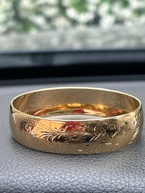 14K Gold Plated Floral Engraved Bangle Size 7”-7.25”